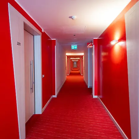 Hotel Ibis Styles Milano Est 4*