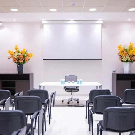 Hotel Ibis Styles Milano Est 4*