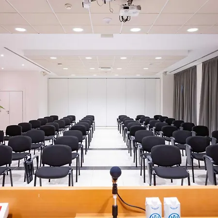 Ibis Styles Milano Est Hotel 4*